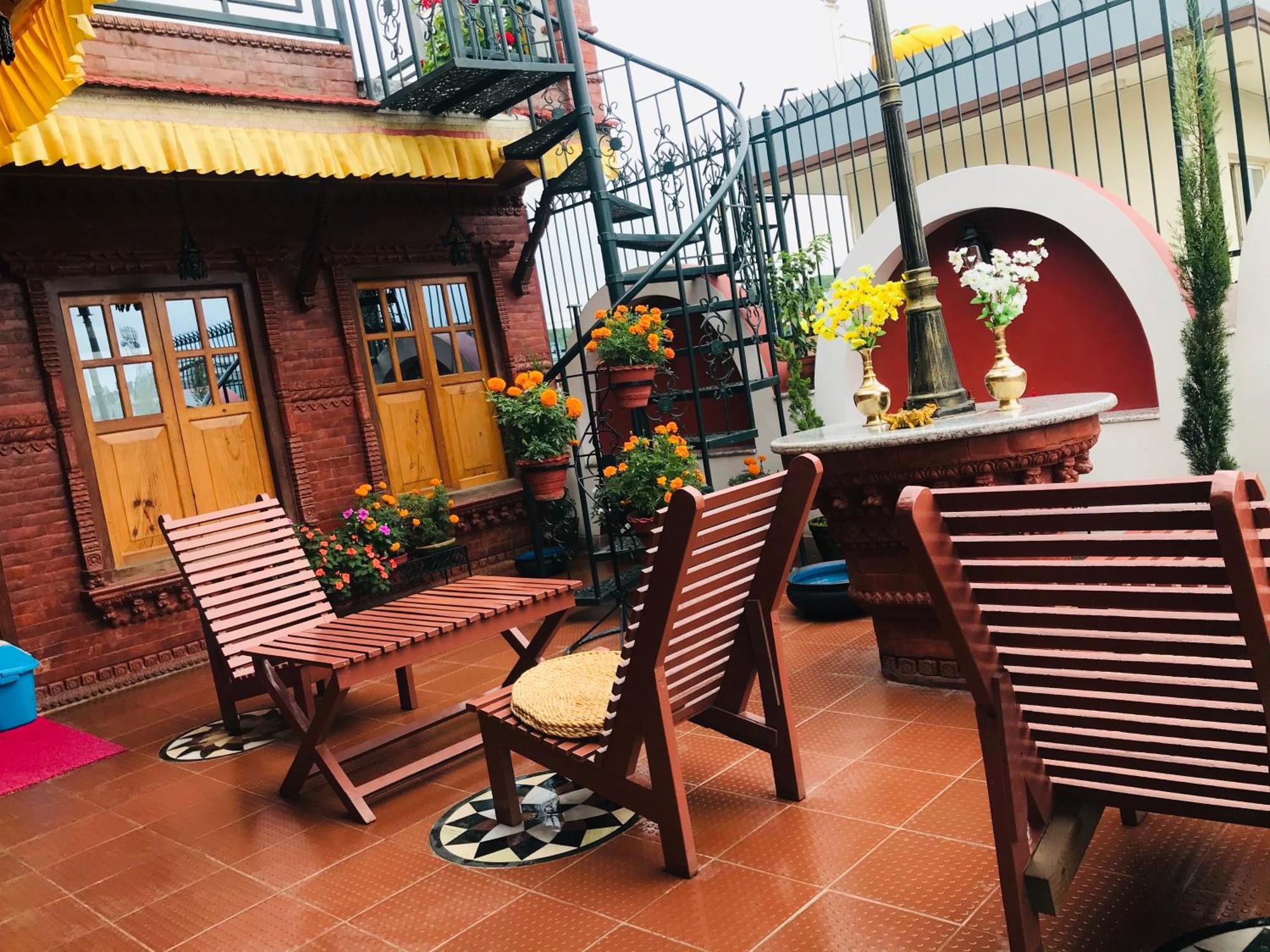 Blue Mountain Home Stay Kathmandu Exterior photo