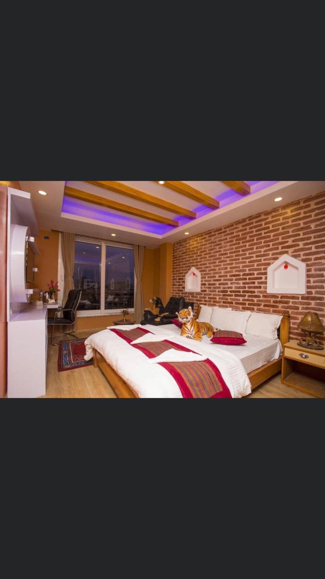 Blue Mountain Home Stay Kathmandu Exterior photo