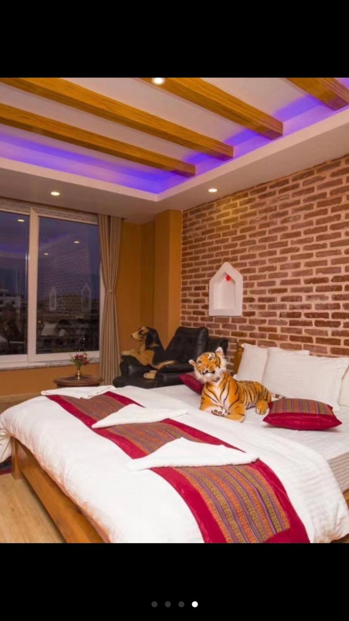 Blue Mountain Home Stay Kathmandu Exterior photo
